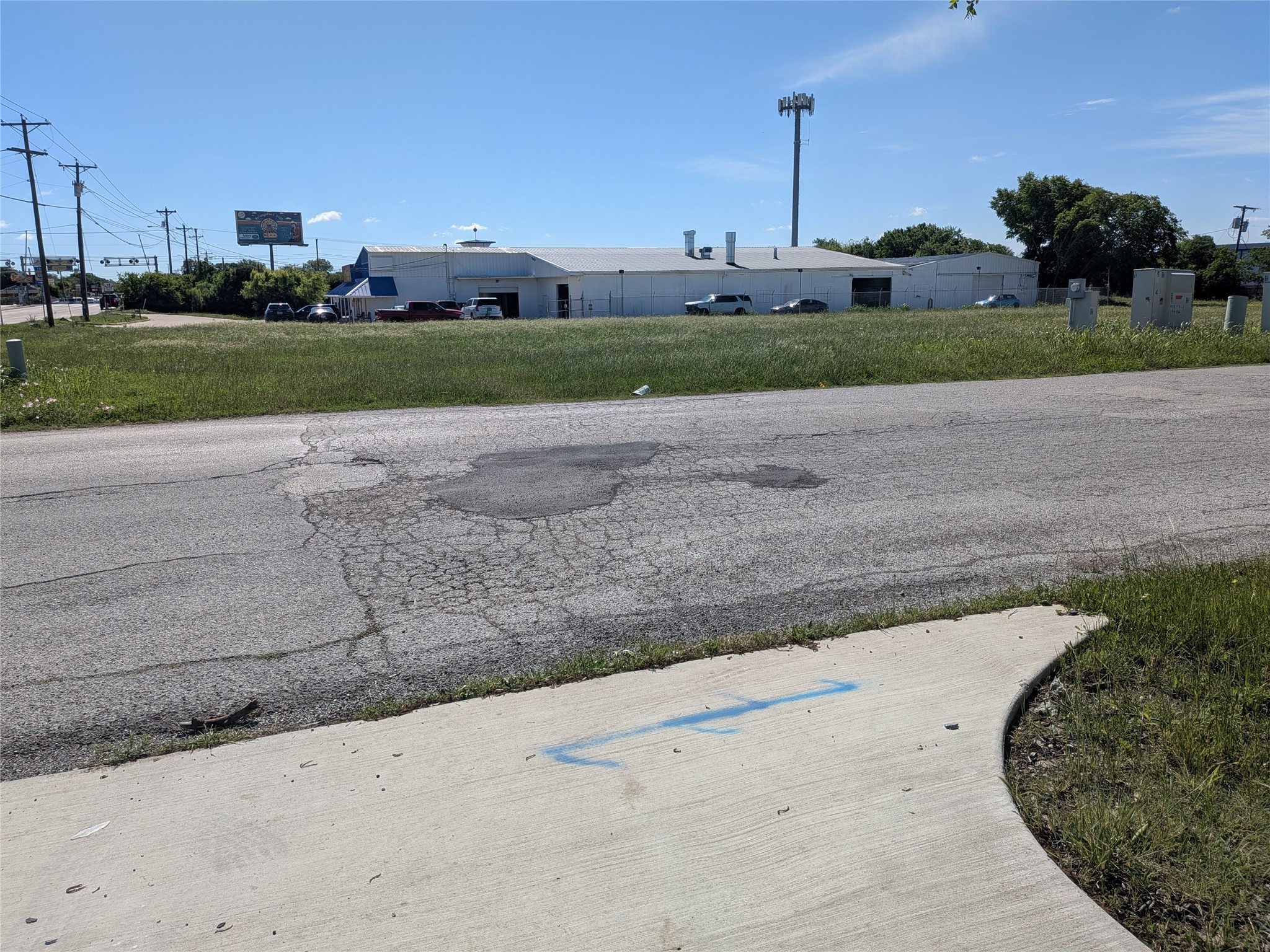 6200 Huddleston Street Haltom City TX 76137