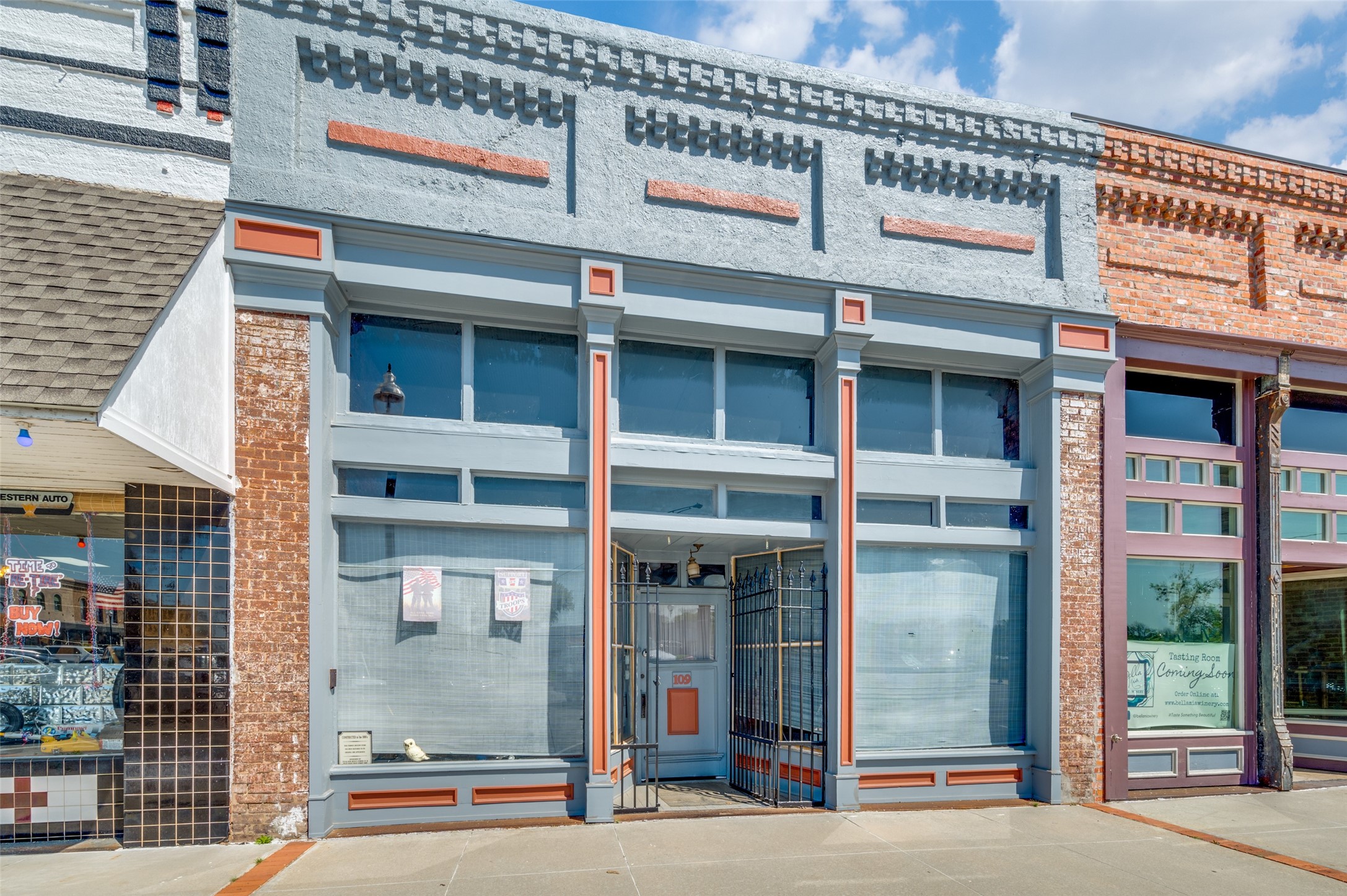 109 S Jefferson Street Pilot Point TX 76258