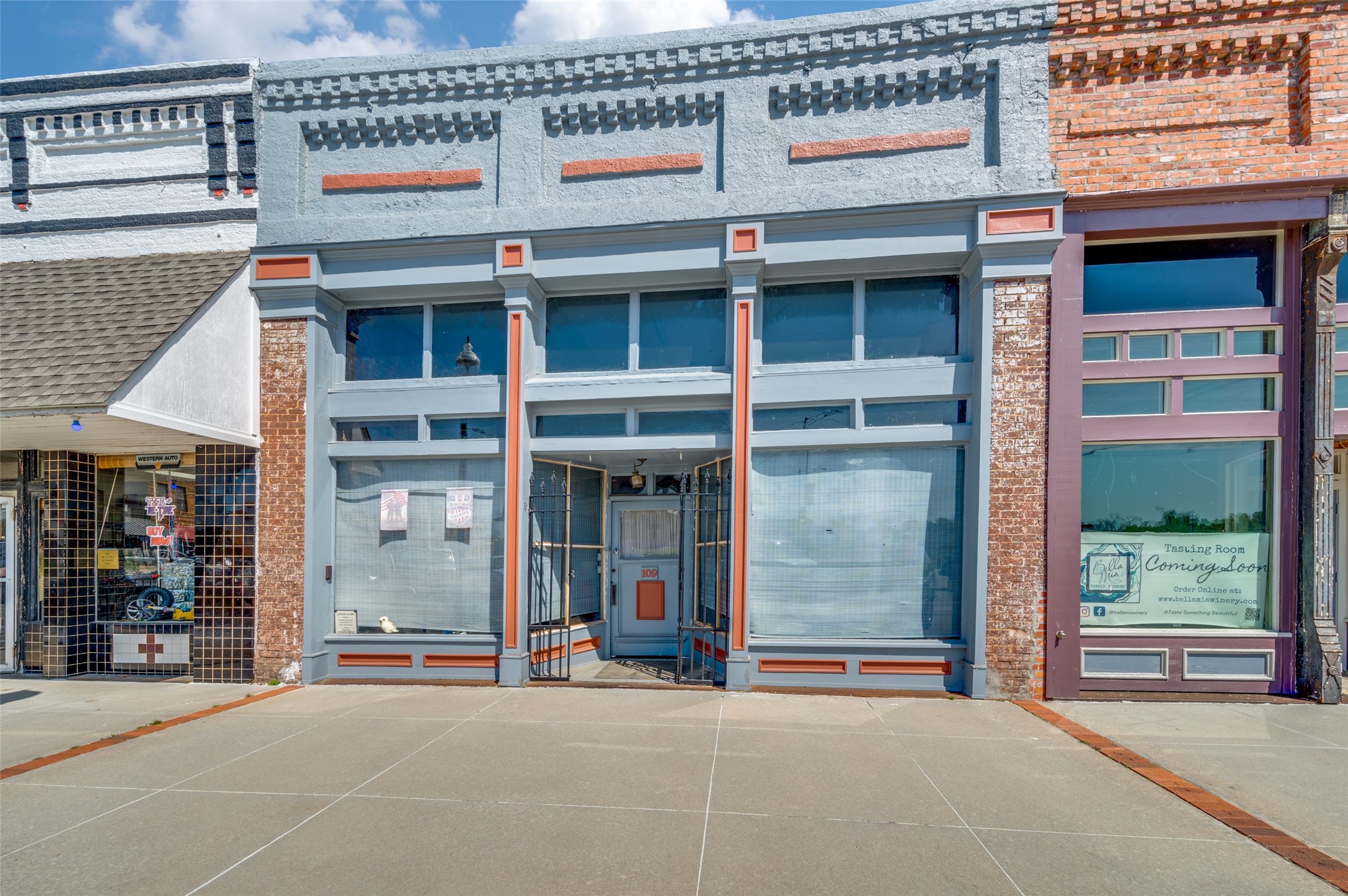 109 S Jefferson Street Pilot Point TX 76258