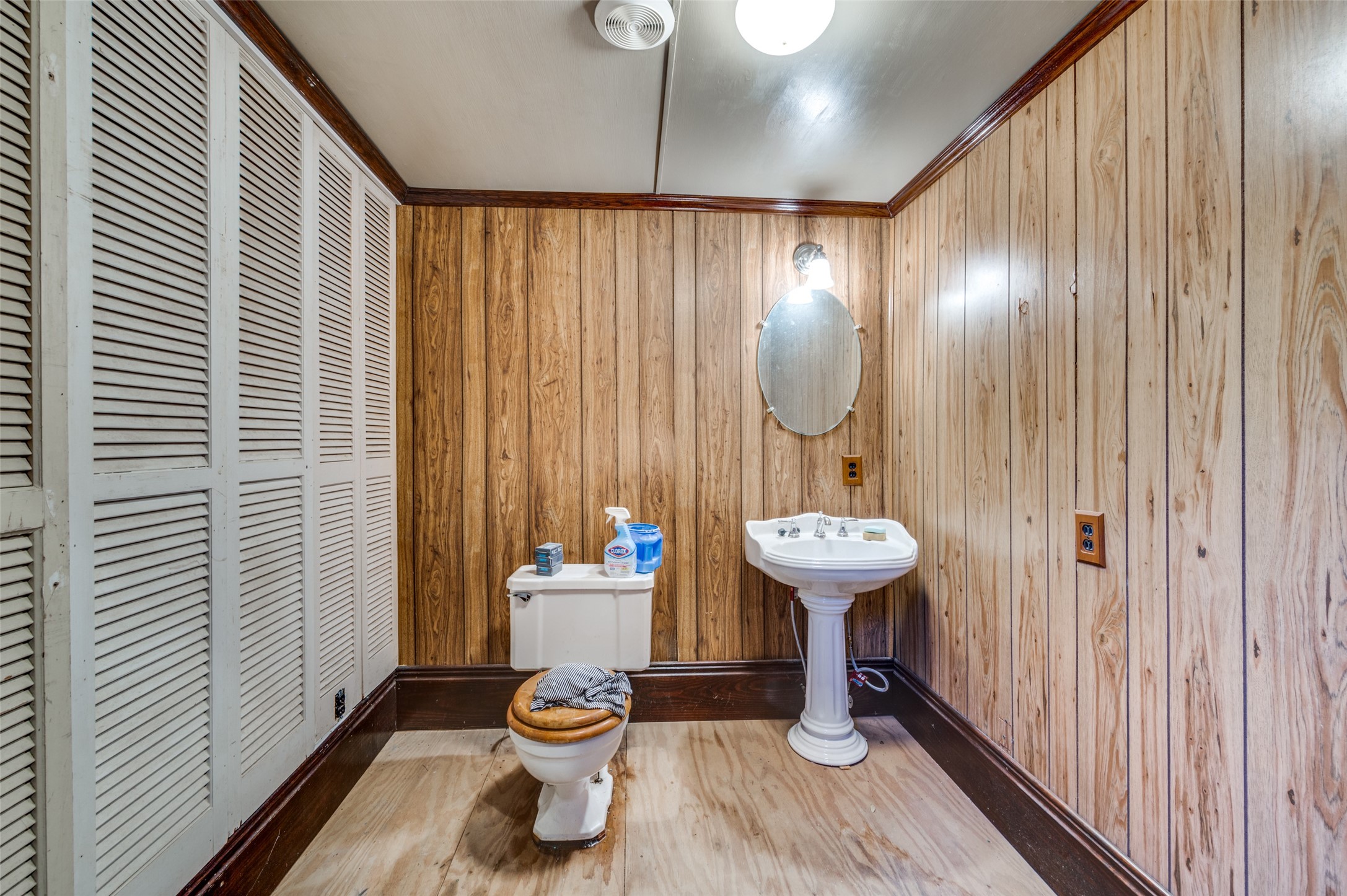 109 S Jefferson Street Pilot Point TX 76258