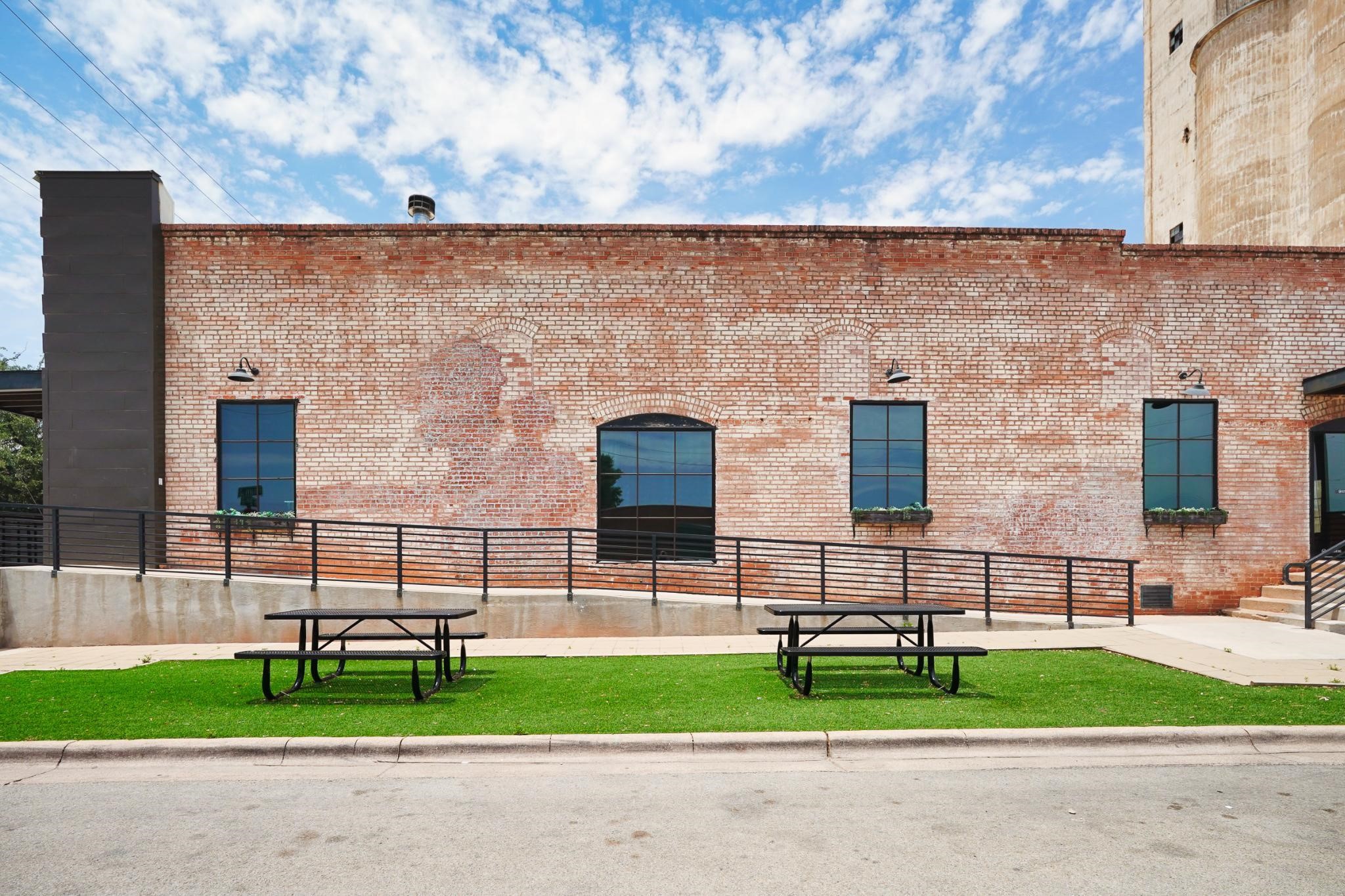 702 N 2nd Street Abilene TX 79601