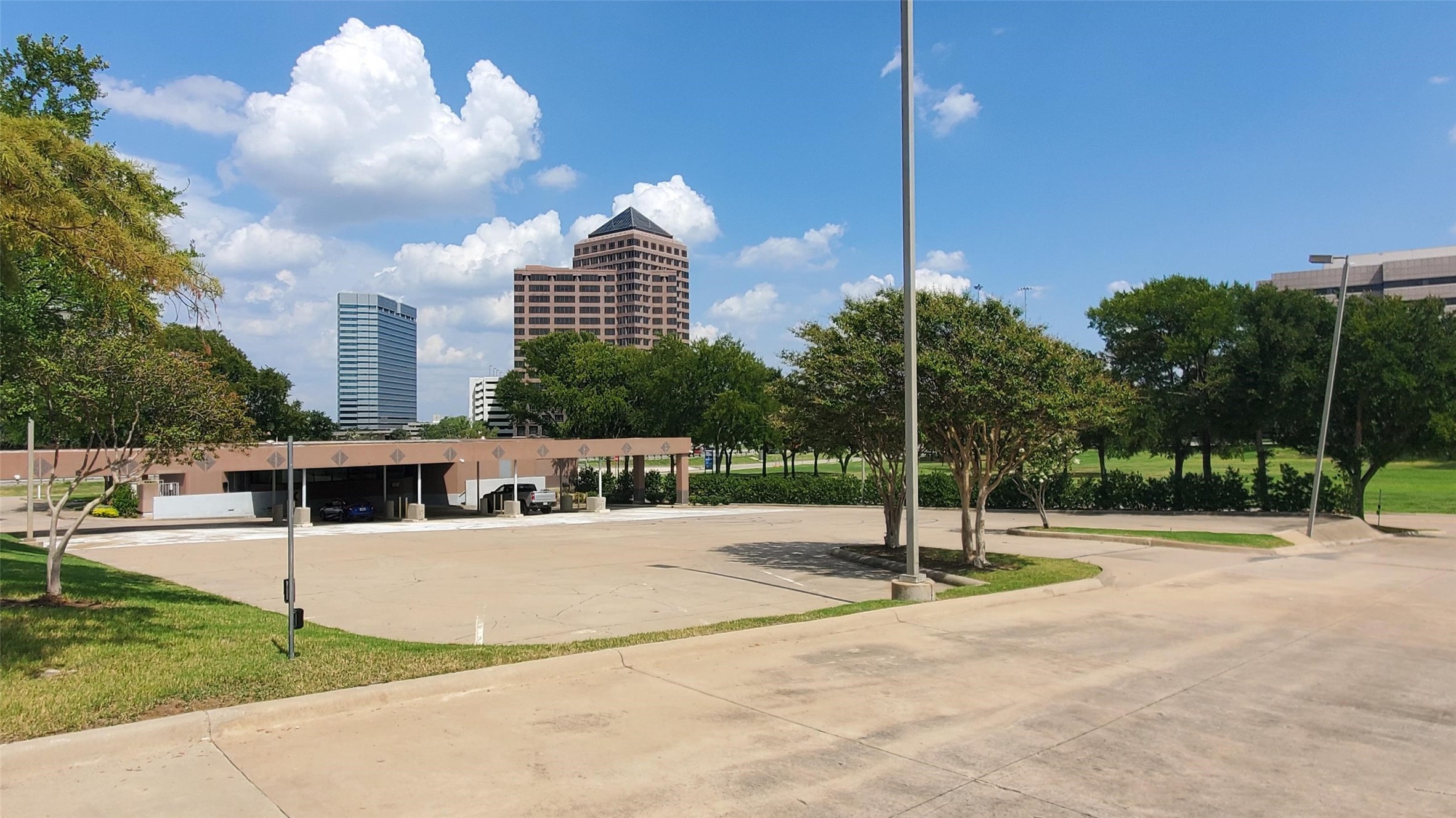 460 E John W Carpenter Irving TX 75062