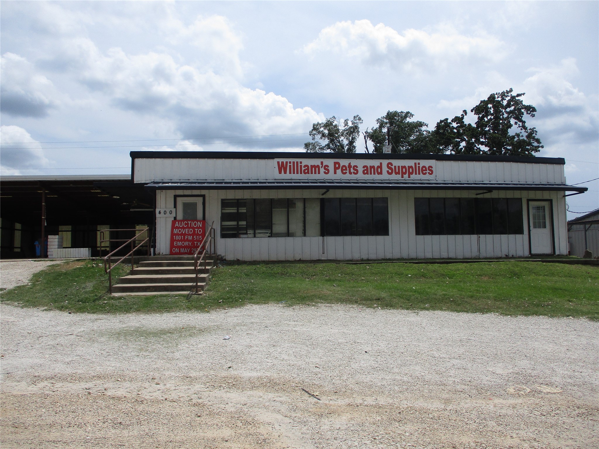 400 E. Lennon Emory TX 75440