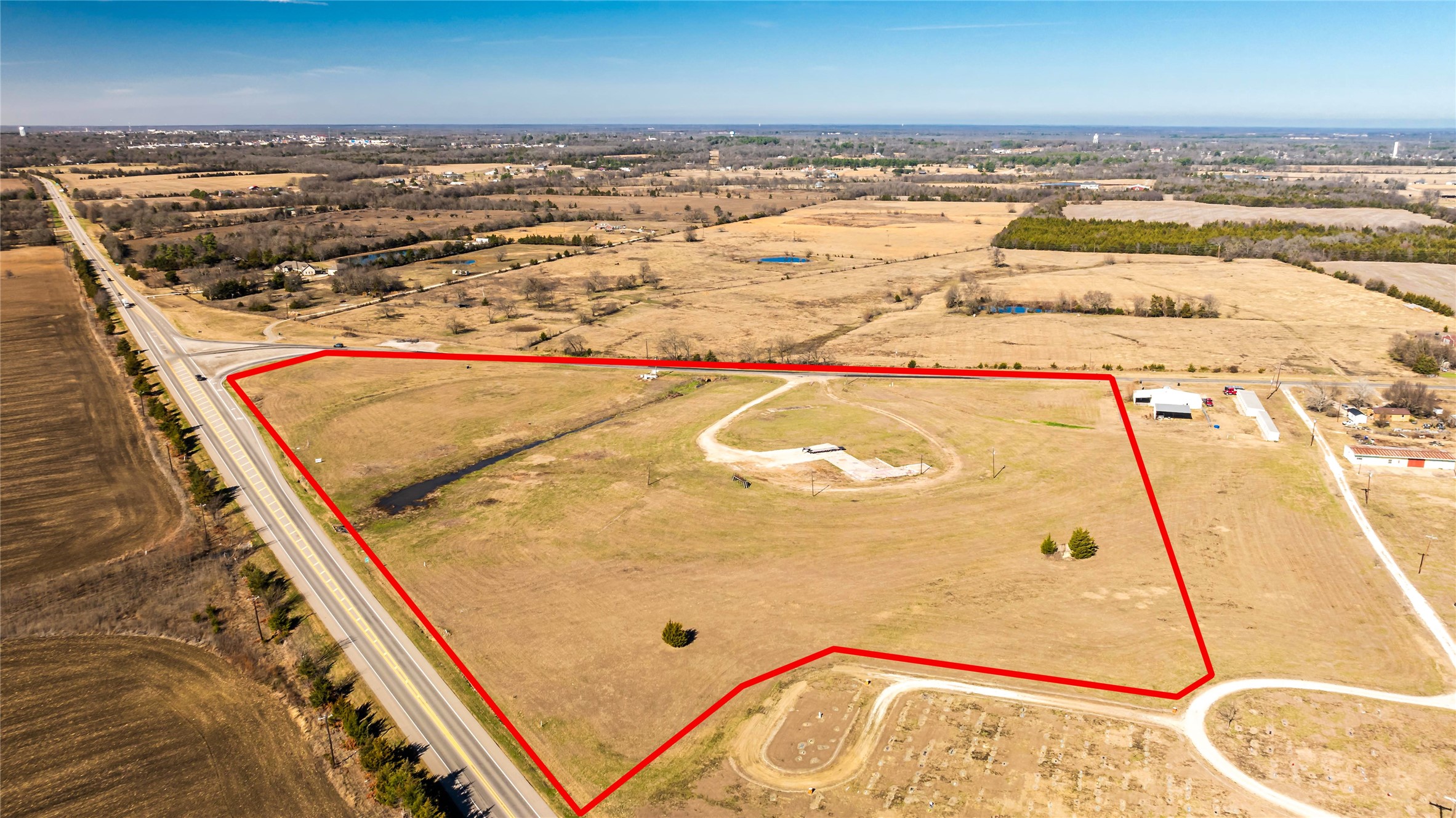 271 S N Side Highway Paris TX 75462