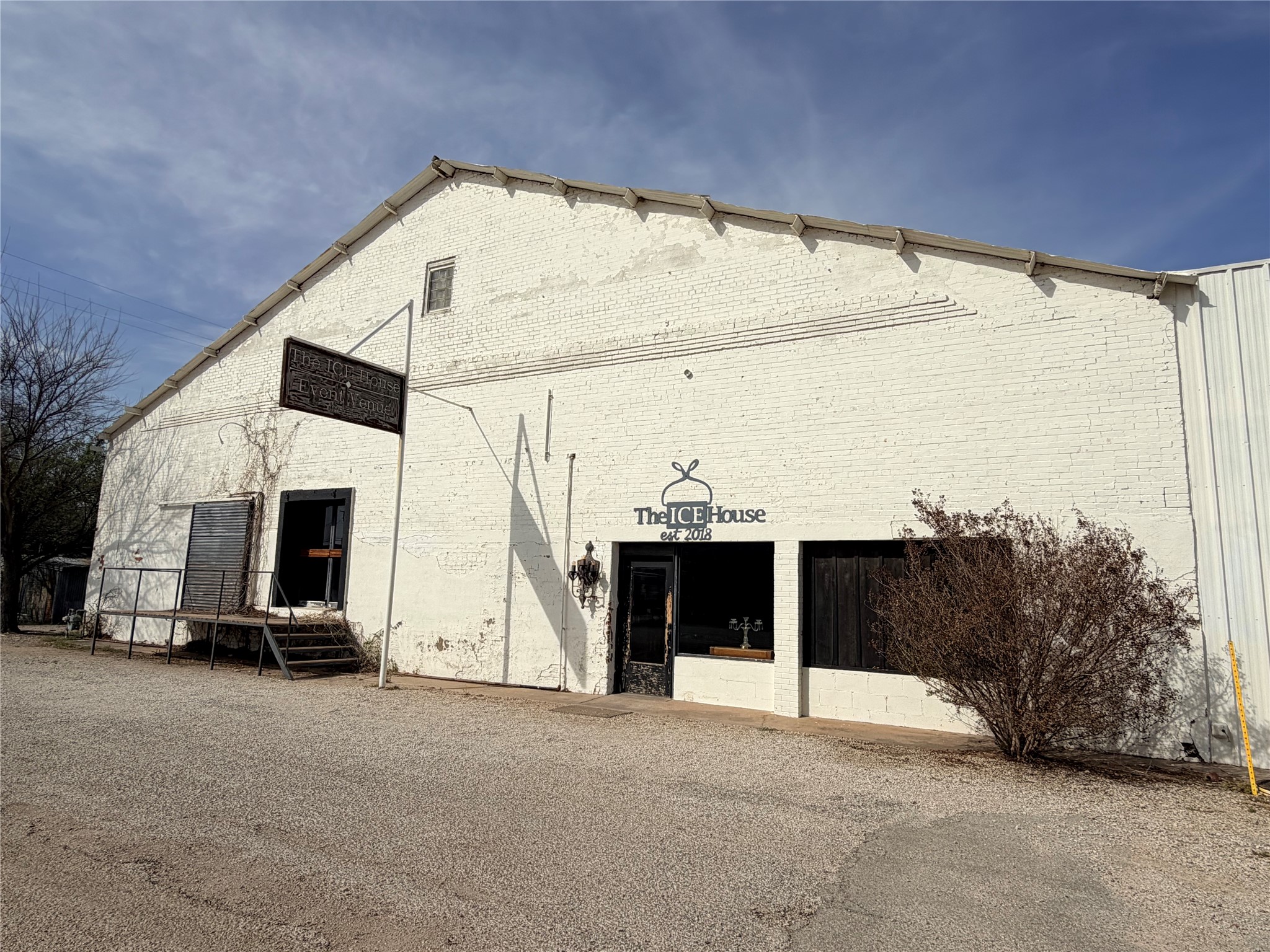 107 N Oak Street Seymour TX 76380