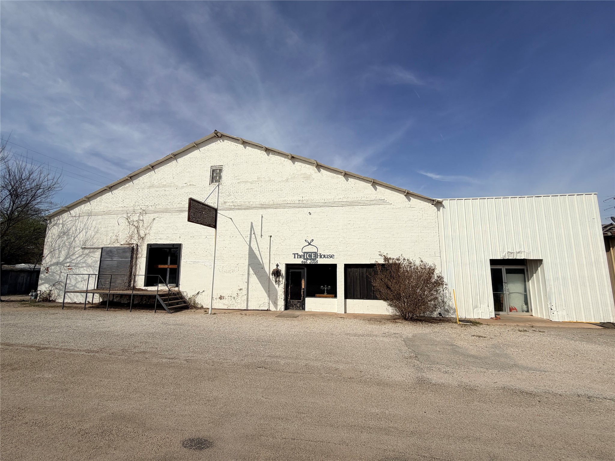 107 N Oak Street Seymour TX 76380