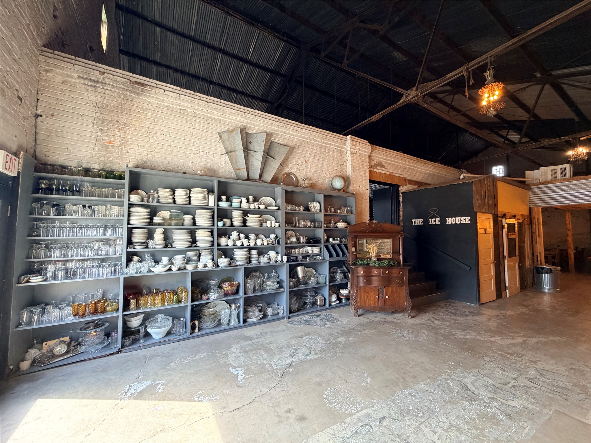 107 N Oak Street Seymour TX 76380