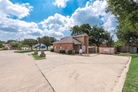 1704 Teasley Lane Denton TX 76205