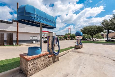 1704 Teasley Lane Denton TX 76205