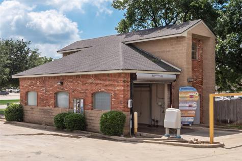 1704 Teasley Lane Denton TX 76205