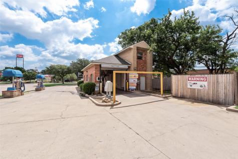 1704 Teasley Lane Denton TX 76205