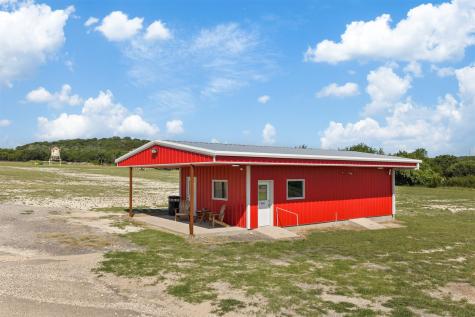 4159 S Highway 6 Clifton TX 76634