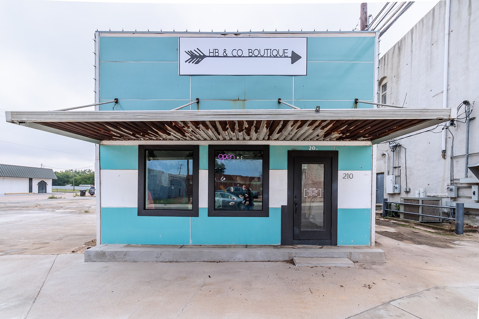 210 N Bridge Brady TX 76825