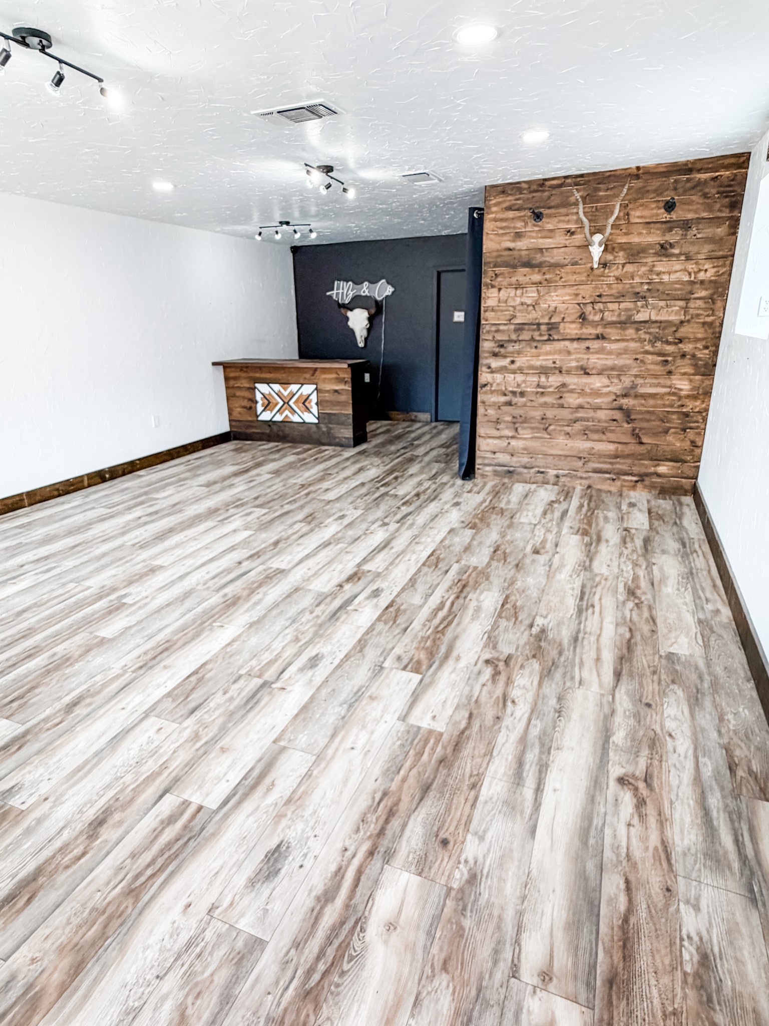 210 N Bridge Brady TX 76825