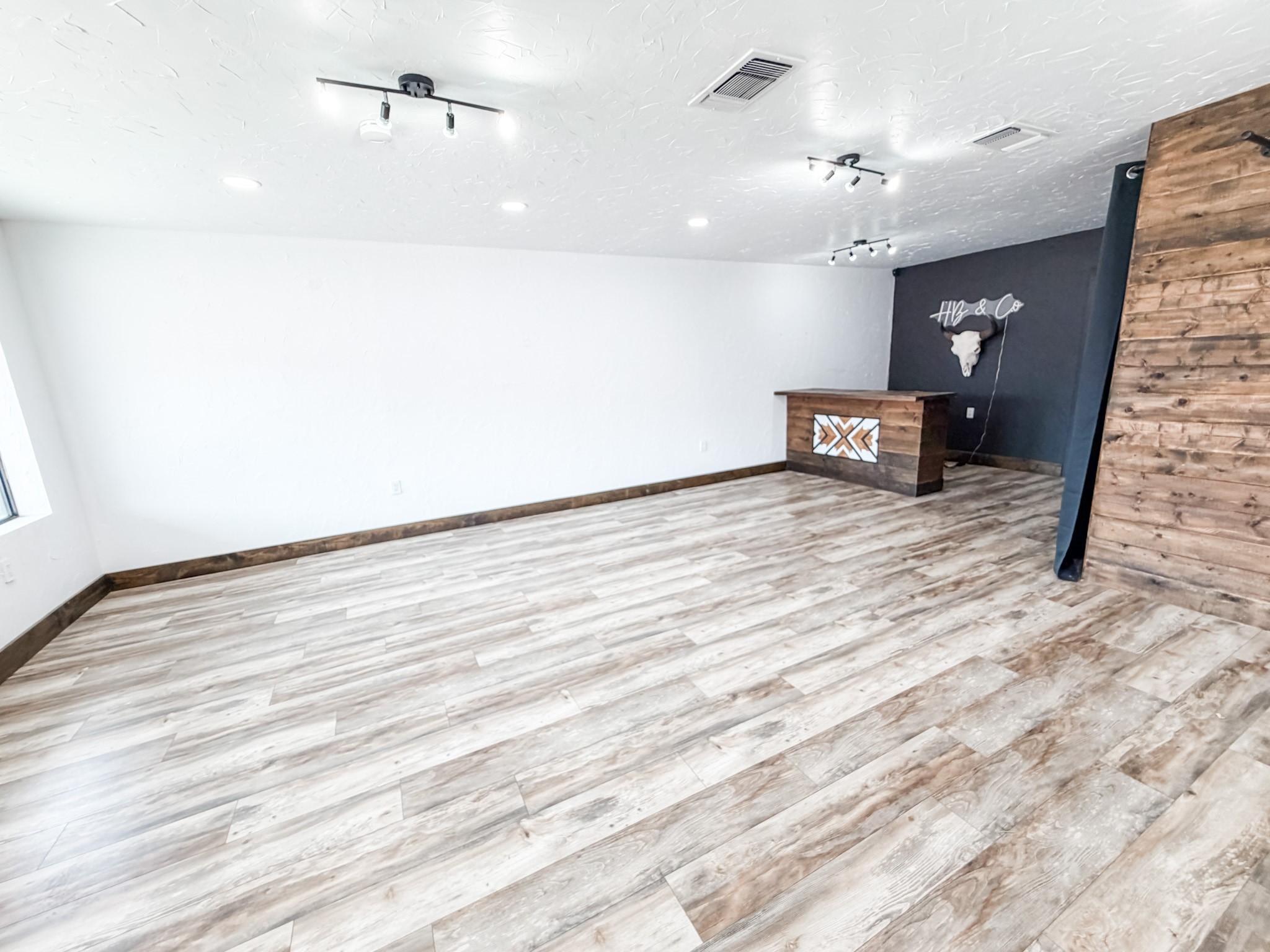 210 N Bridge Brady TX 76825