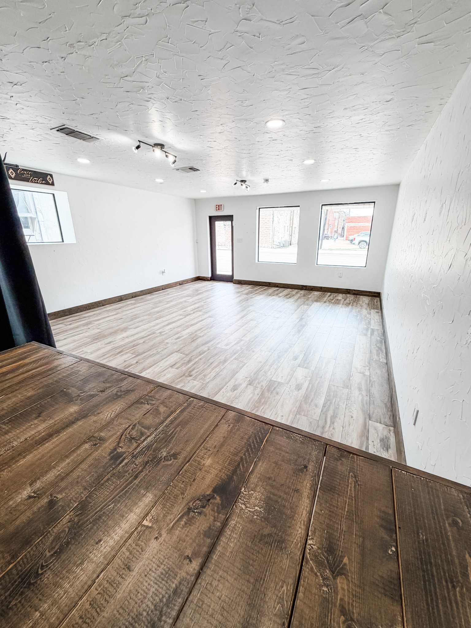 210 N Bridge Brady TX 76825