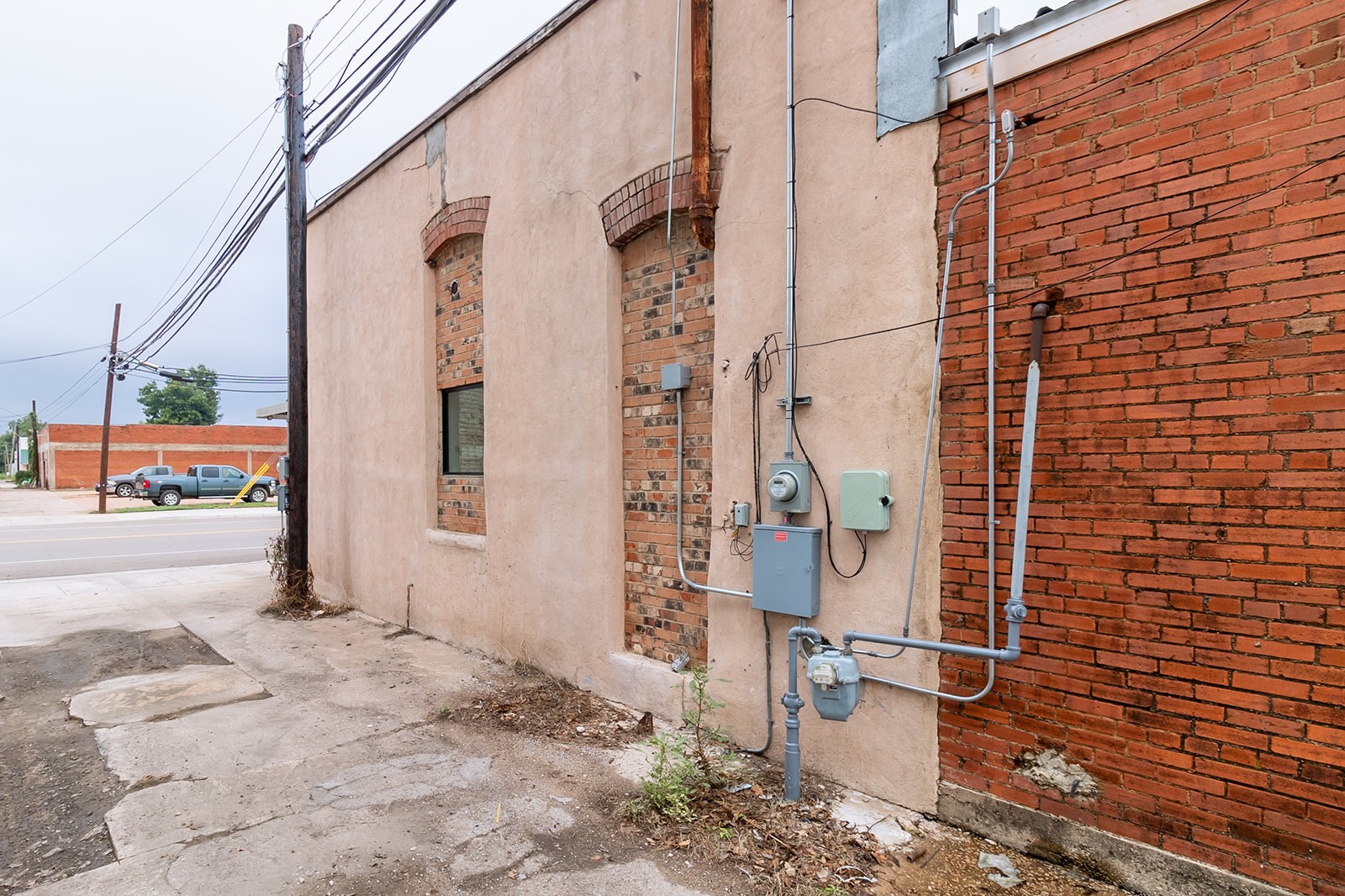210 N Bridge Brady TX 76825