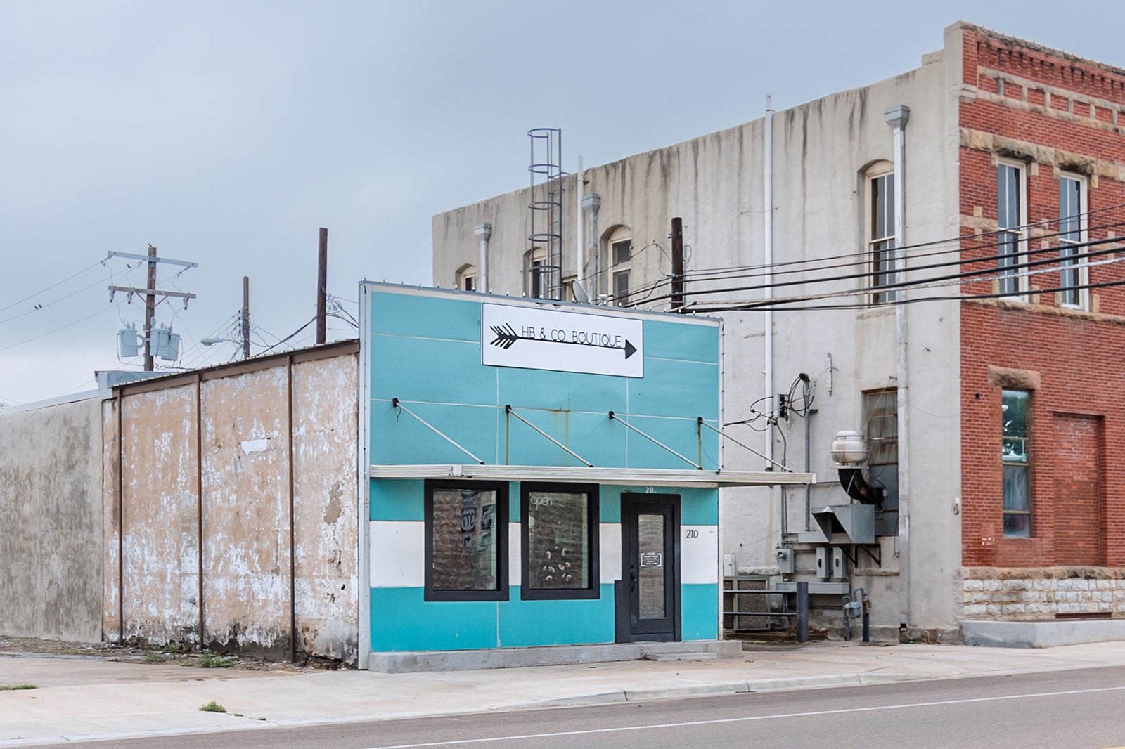 210 N Bridge Brady TX 76825