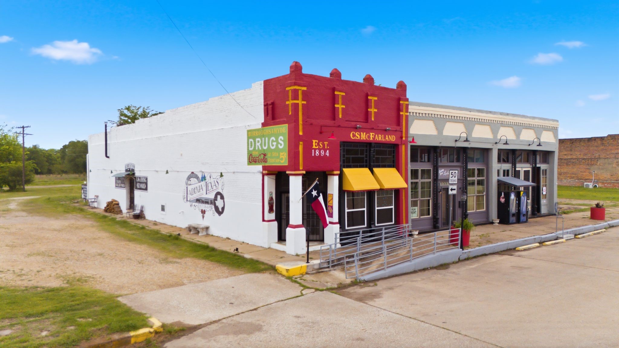 2 S Side Plaza Ladonia TX 75449