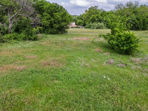 209 8th Street Joshua TX 76058