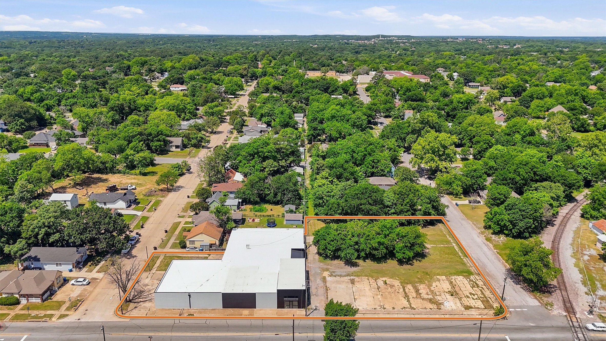 613 S Armstrong Avenue Denison TX 75020