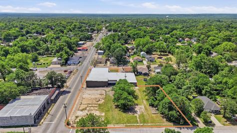 613 S Armstrong Avenue Denison TX 75020