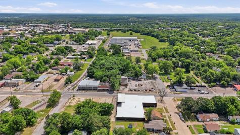 613 S Armstrong Avenue Denison TX 75020