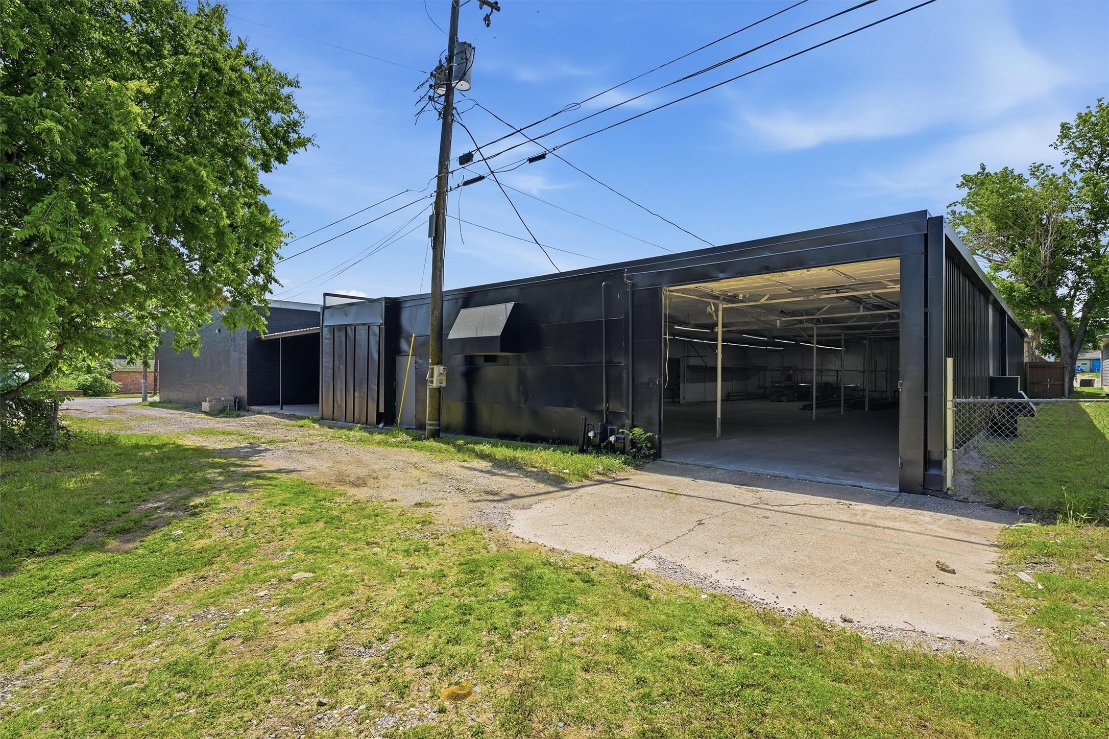 613 S Armstrong Avenue Denison TX 75020