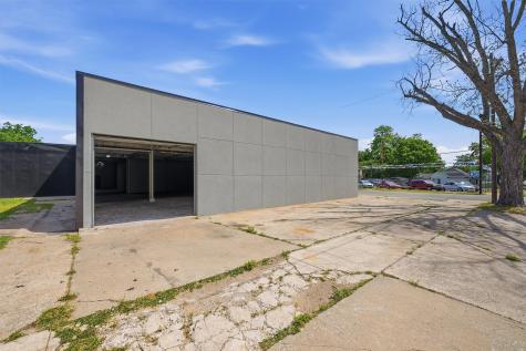 613 S Armstrong Avenue Denison TX 75020