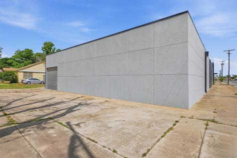 613 S Armstrong Avenue Denison TX 75020