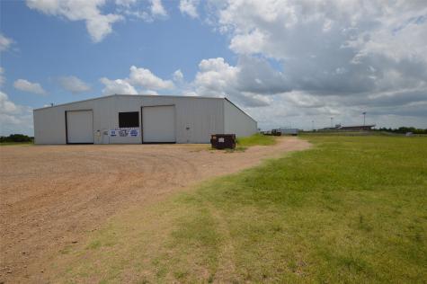 16369 Us Highway 82 Petty TX 75470