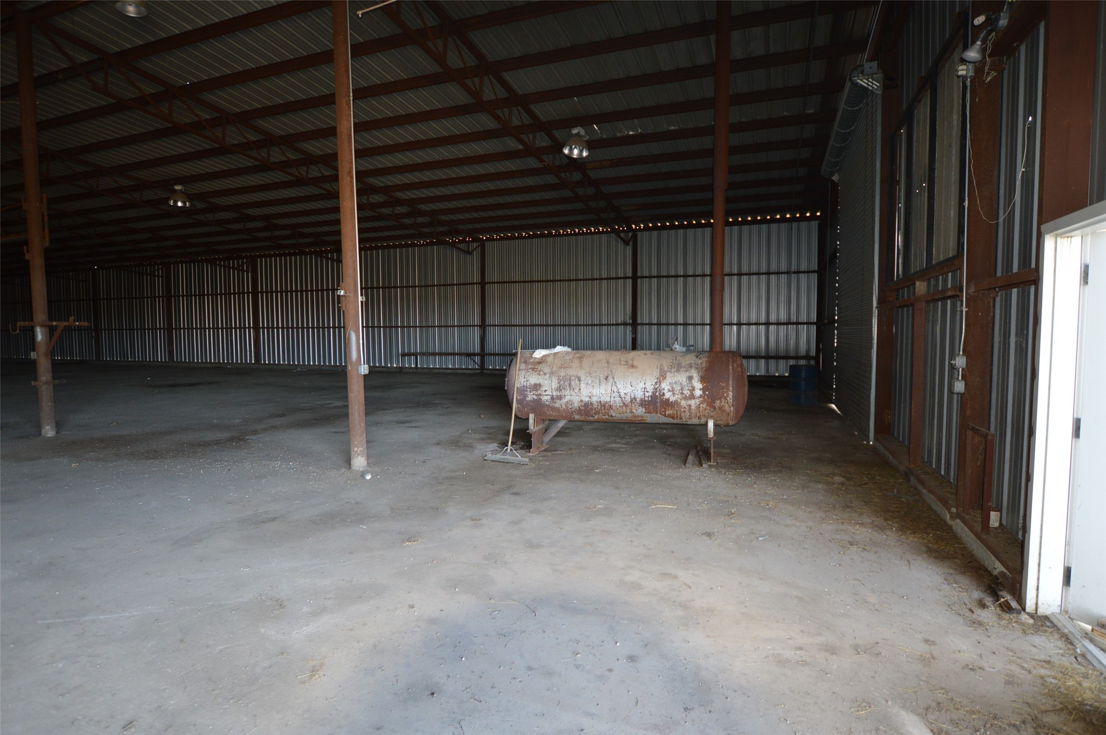 16369 Us Highway 82 Petty TX 75470