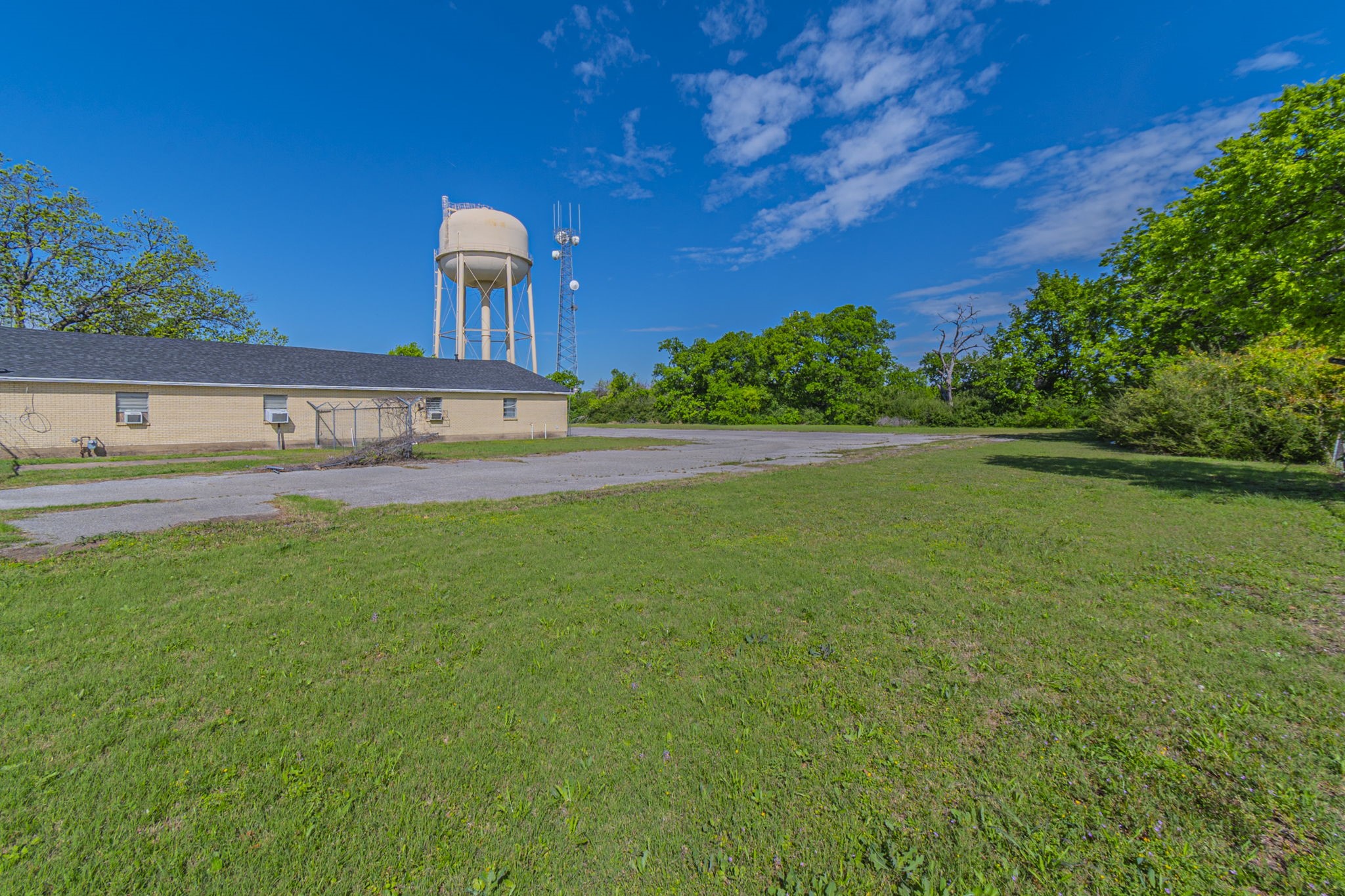 2817 Cherry Valley Boulevard Dallas TX 75241
