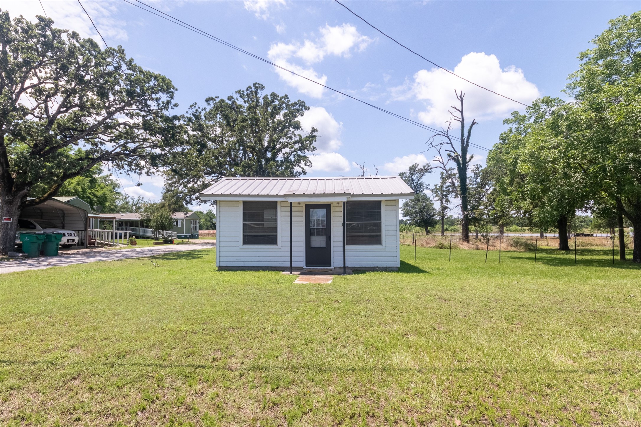 815 S Fairway Street Fairfield TX 75840