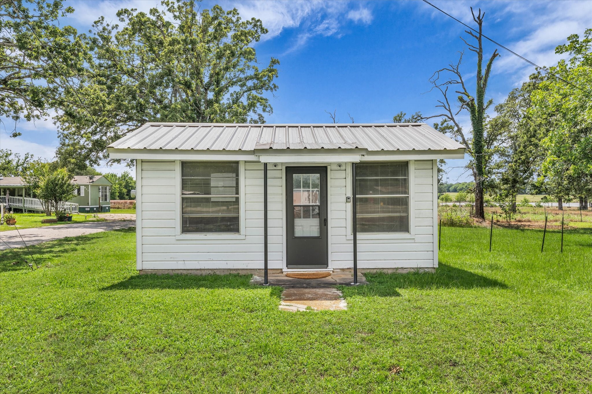 815 S Fairway Street Fairfield TX 75840