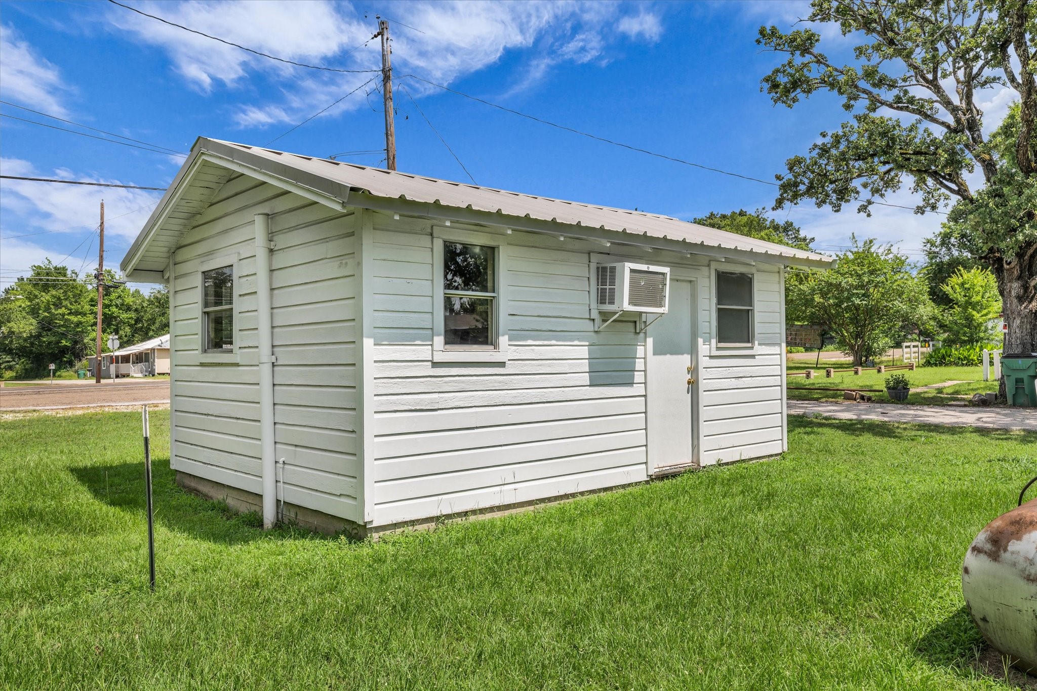 815 S Fairway Street Fairfield TX 75840