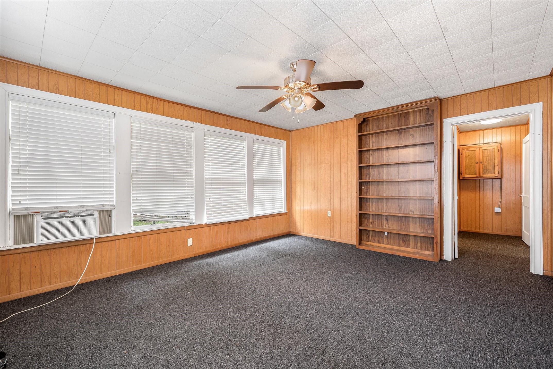 106 S College Street Lindale TX 75771