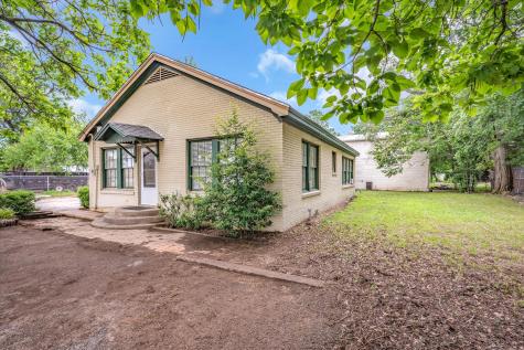 106 S College Street Lindale TX 75771