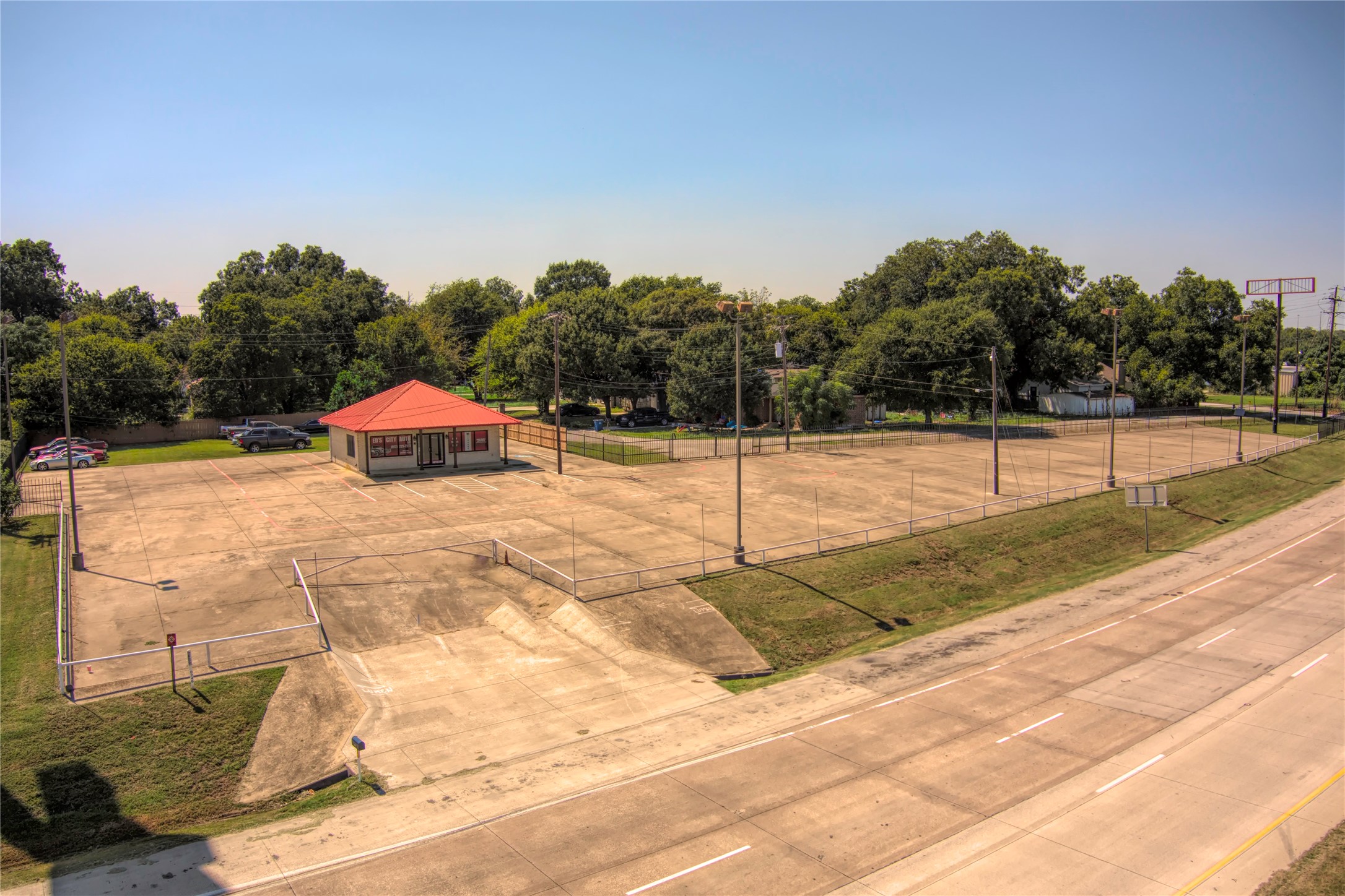 315 N Ih 45 Expressway Hutchins TX 75141