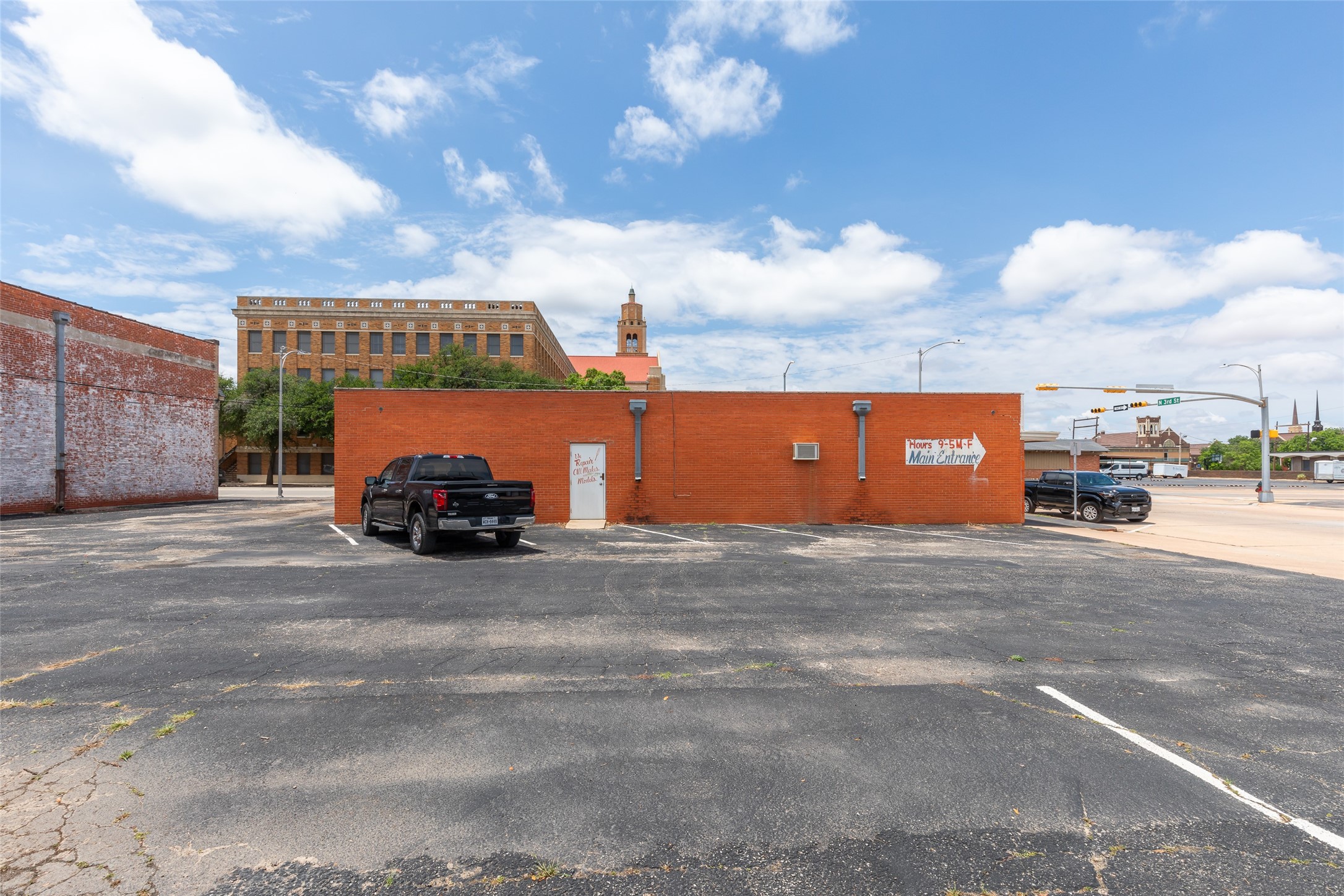 1241 N 3rd Street Abilene TX 79601