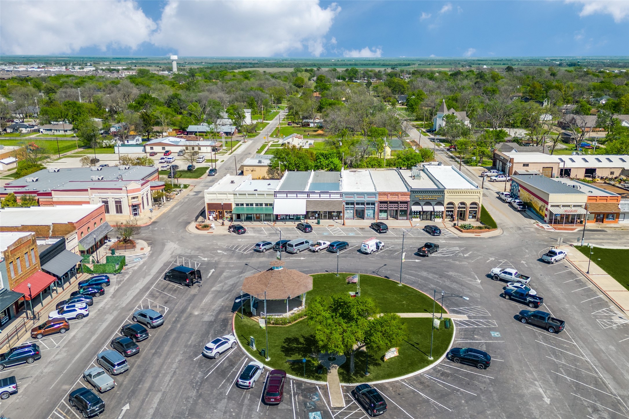 115 S Jefferson Street Pilot Point TX 76258