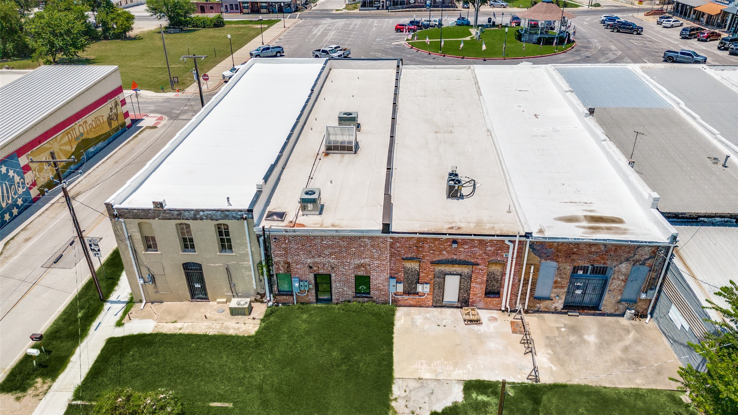 115 S Jefferson Street Pilot Point TX 76258
