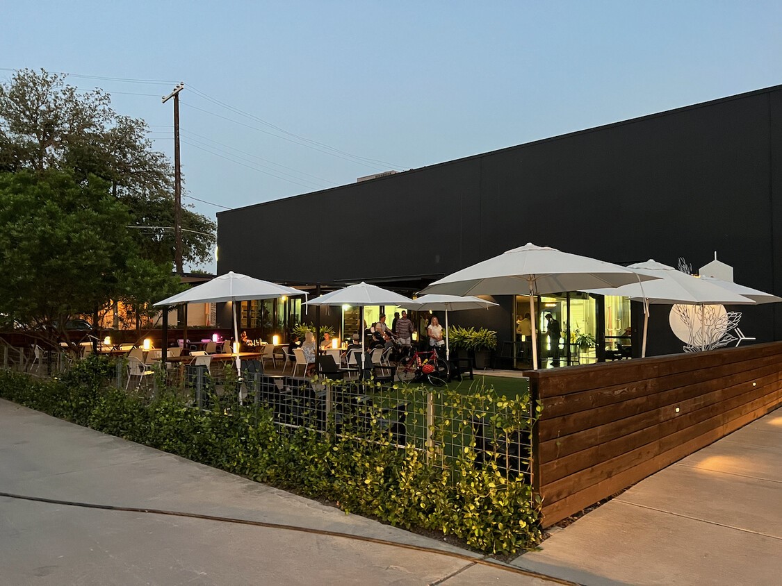 2330 Langford Street Dallas TX 75208