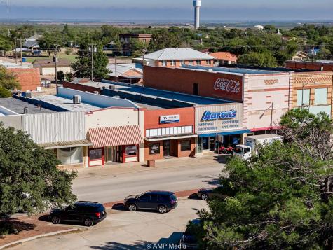 109 E Mcharg Street Stamford TX 79553