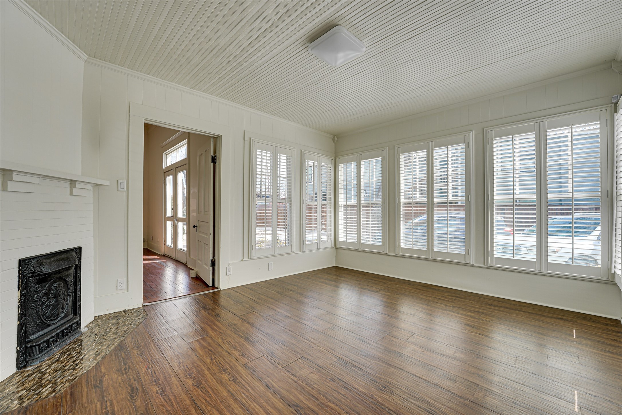 500 W Main Street Waxahachie TX 75165