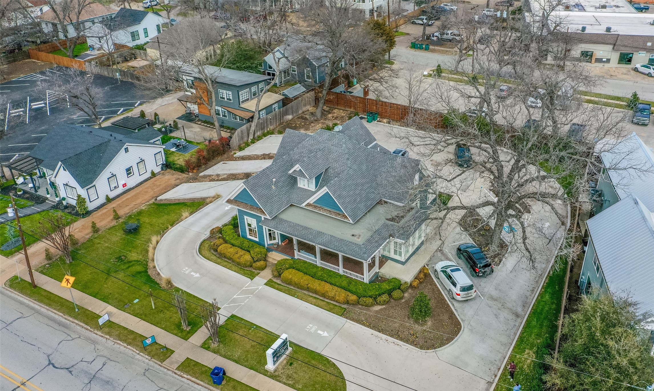 500 W Main Street Waxahachie TX 75165