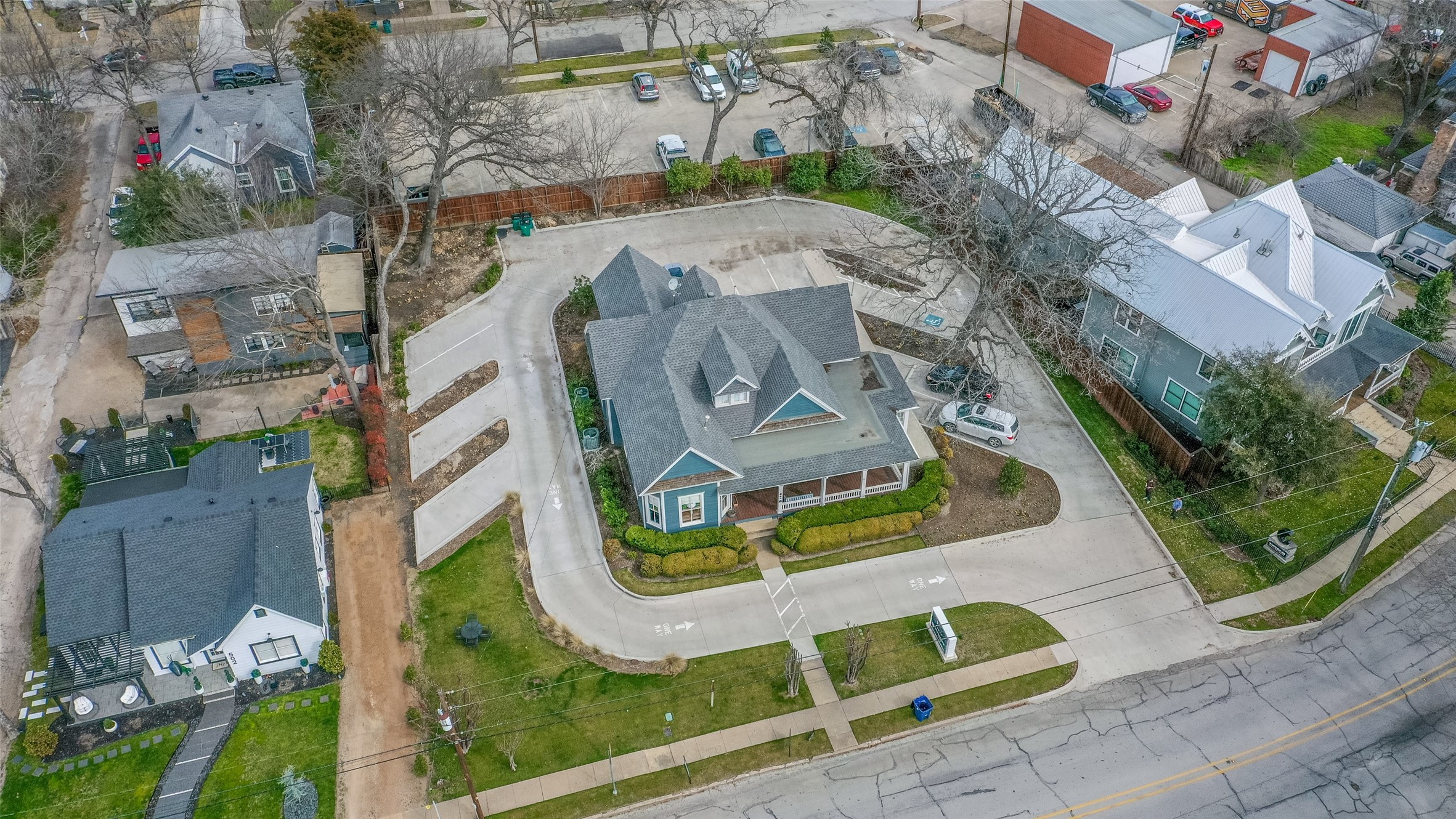 500 W Main Street Waxahachie TX 75165