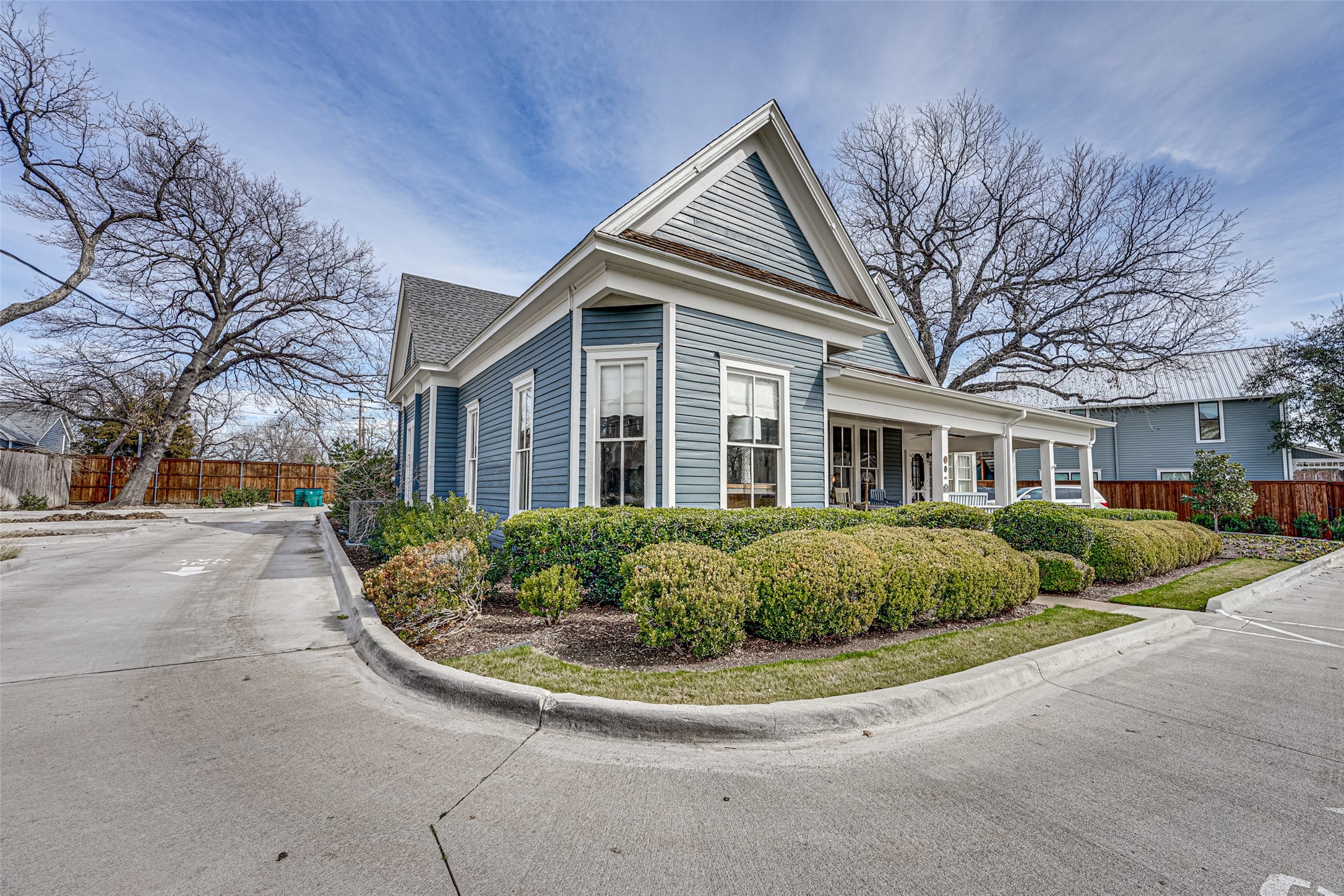500 W Main Street Waxahachie TX 75165