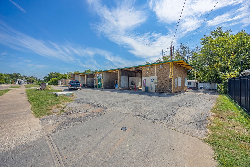 4614 Bernal Drive Dallas TX 75212