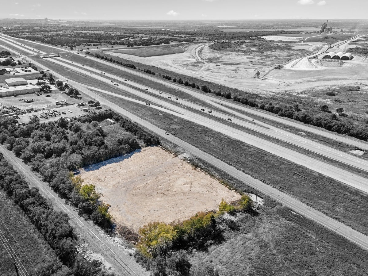 3790 N Highway 67 Midlothian TX 76065